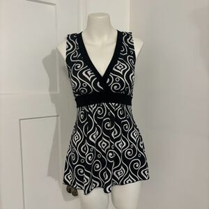 L8er size S/M Funky Y2K Swirl Print Flowy Fairycore Office Siren V Neck Blouse